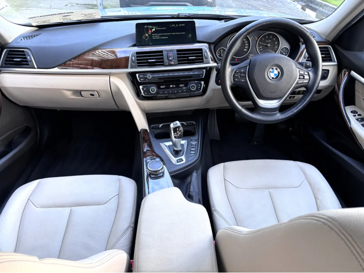 BMW 3-Series 330e LUXURY SALOON - Image 5