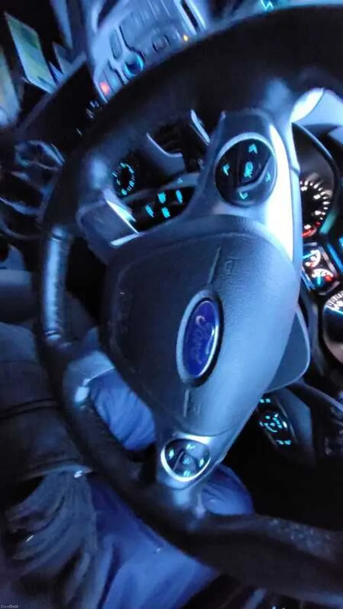 2018 Ford Transit Connect SWB - Image 3