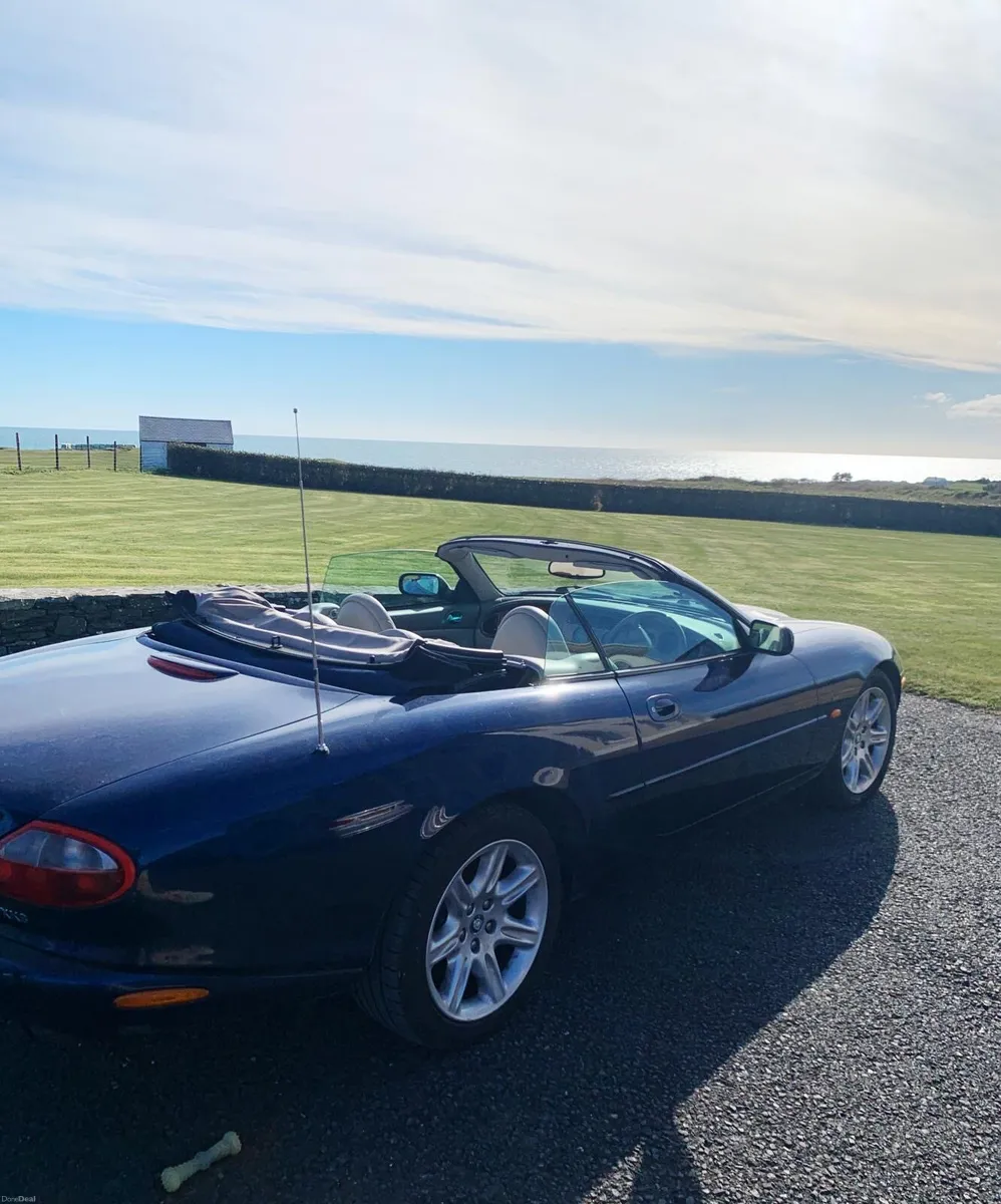 Jaguar XK8 - Image 1