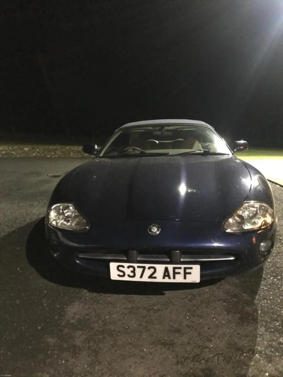 Jaguar XK8 - Image 4