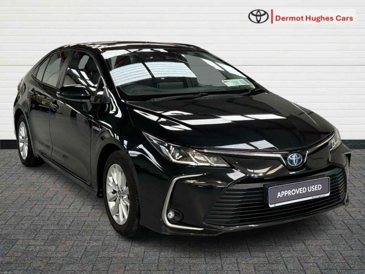 Toyota Corolla HYBRID LUNA SAL - Image 1