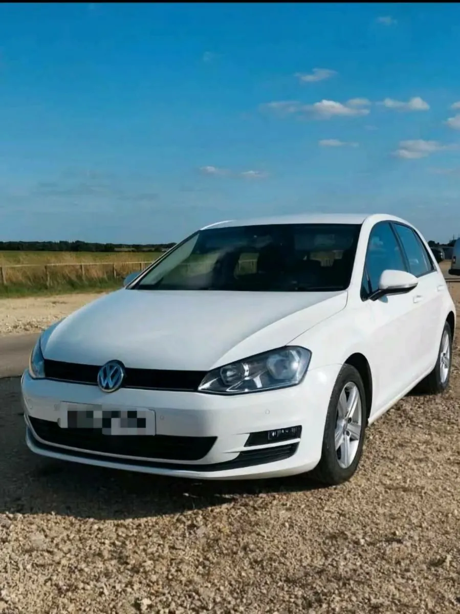 Volkswagen Golf 2015 - Automatic - Image 1