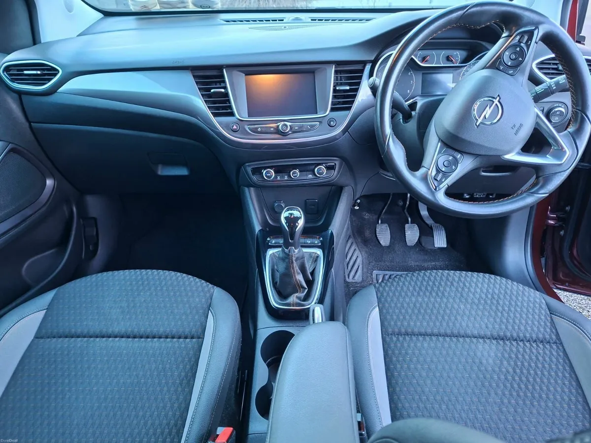 Opel Crossland X 2019 - Image 2