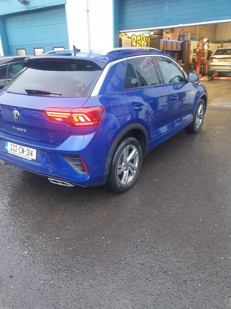 222 R line Volkswagen Troc high spec - Image 4