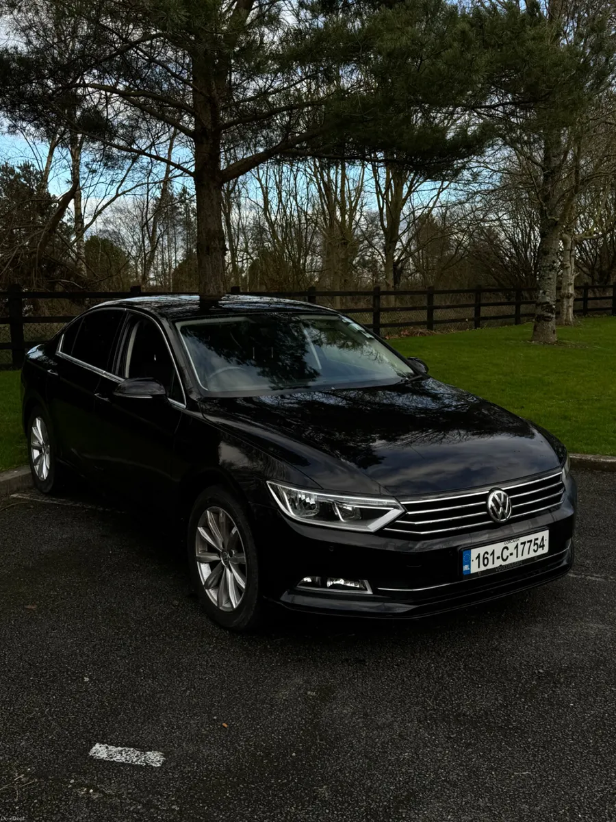 Volkswagen Passat 2016 Low Mileage - Image 2