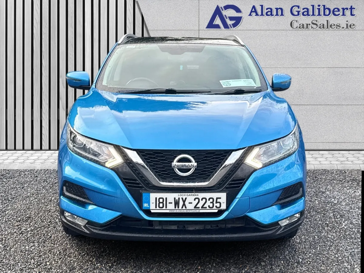 Nissan Qashqai 1.5 Diesel SV €69 PW Glass Roof - Image 4