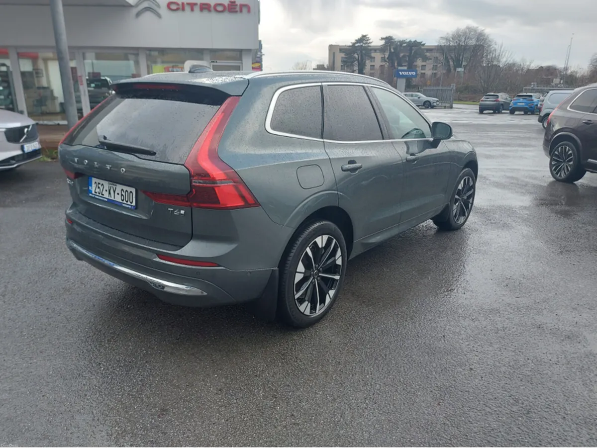 Volvo XC60 MY26 T6 AWD PLUG-IN HYBRID - Image 4