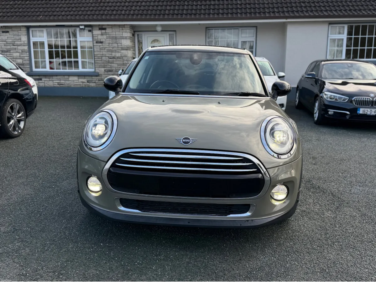 Mini Cooper 1.5 COOPER STEALTH SERIES 5DR PETROL A - Image 2