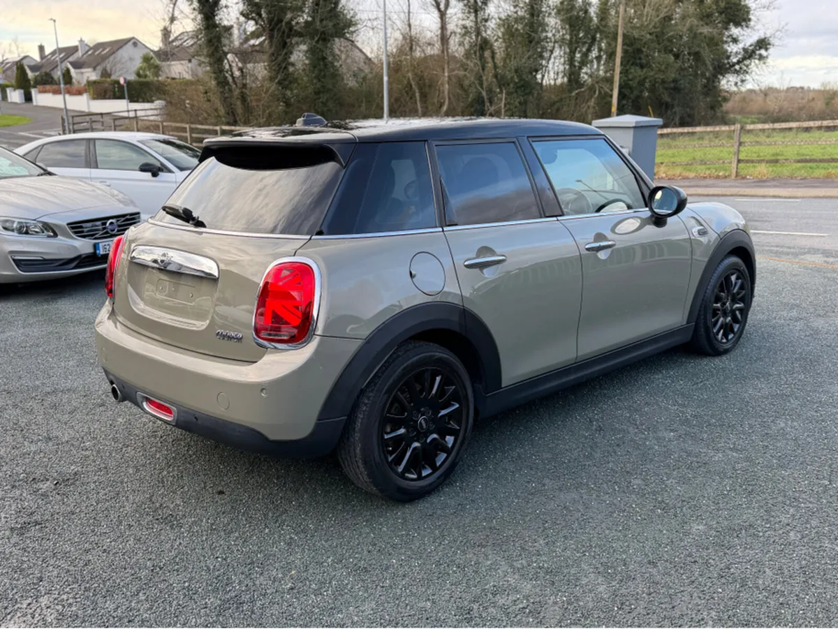 Mini Cooper 1.5 COOPER STEALTH SERIES 5DR PETROL A - Image 4