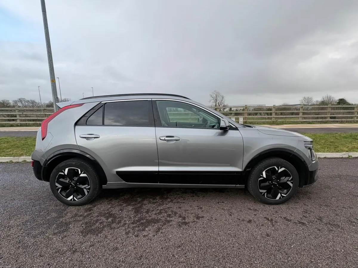 Kia Niro EV K4 5DR Auto, **warranty till 2030** - Image 3