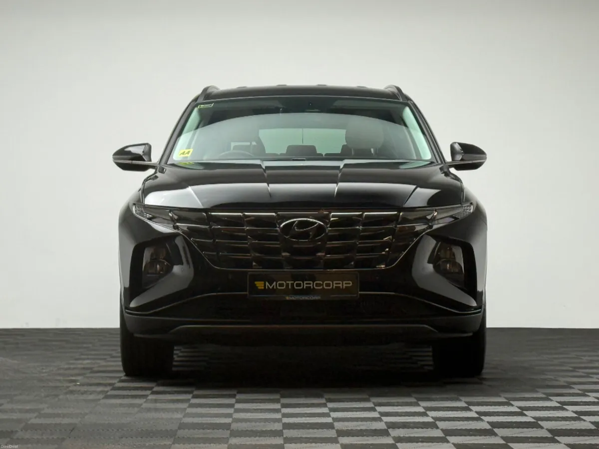 Hyundai Tucson EXEC PLUS 1.6 PHEV AUTO - Image 2