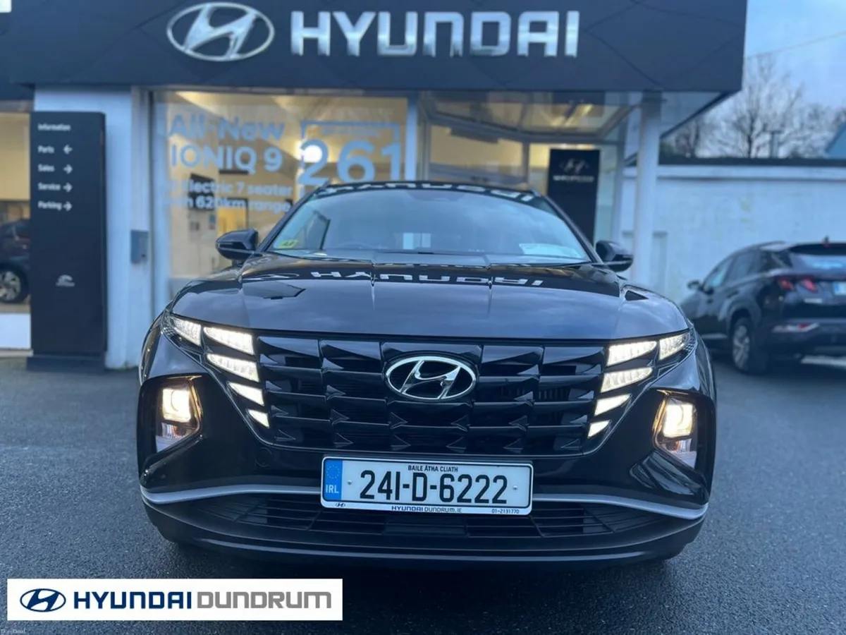 Hyundai Tucson Executive Phev 5DR Auto - Image 2