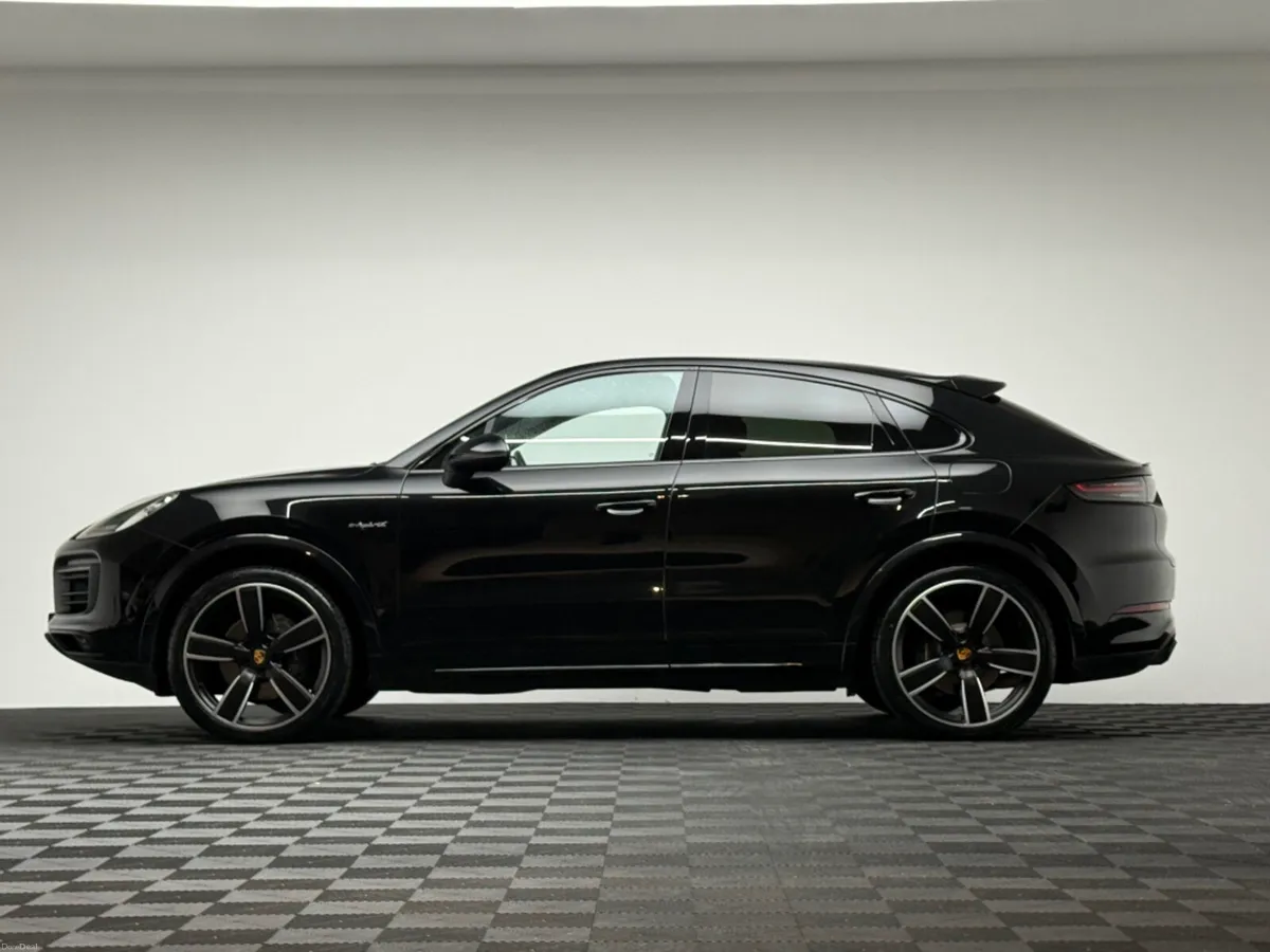 Porsche Cayenne COUPE V6 E-HYBRID *HUGE SPEC* - Image 4