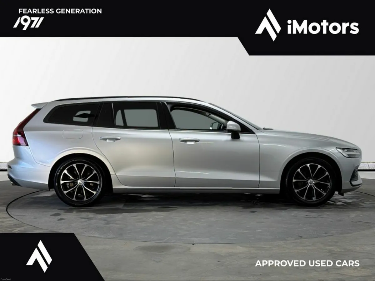Volvo V60 2.0D D3 Momentum 150PS 5DR - Image 2