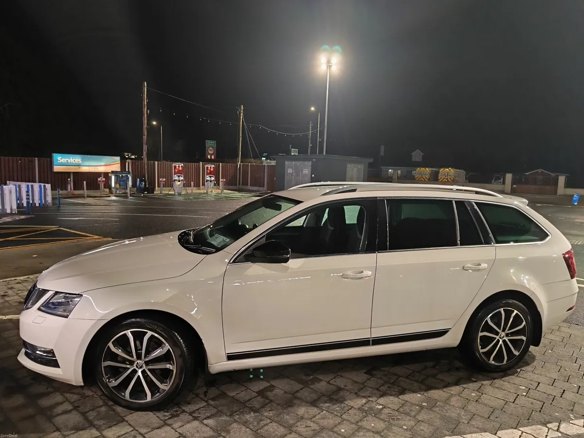 Skoda Octavia 2018 - Image 2