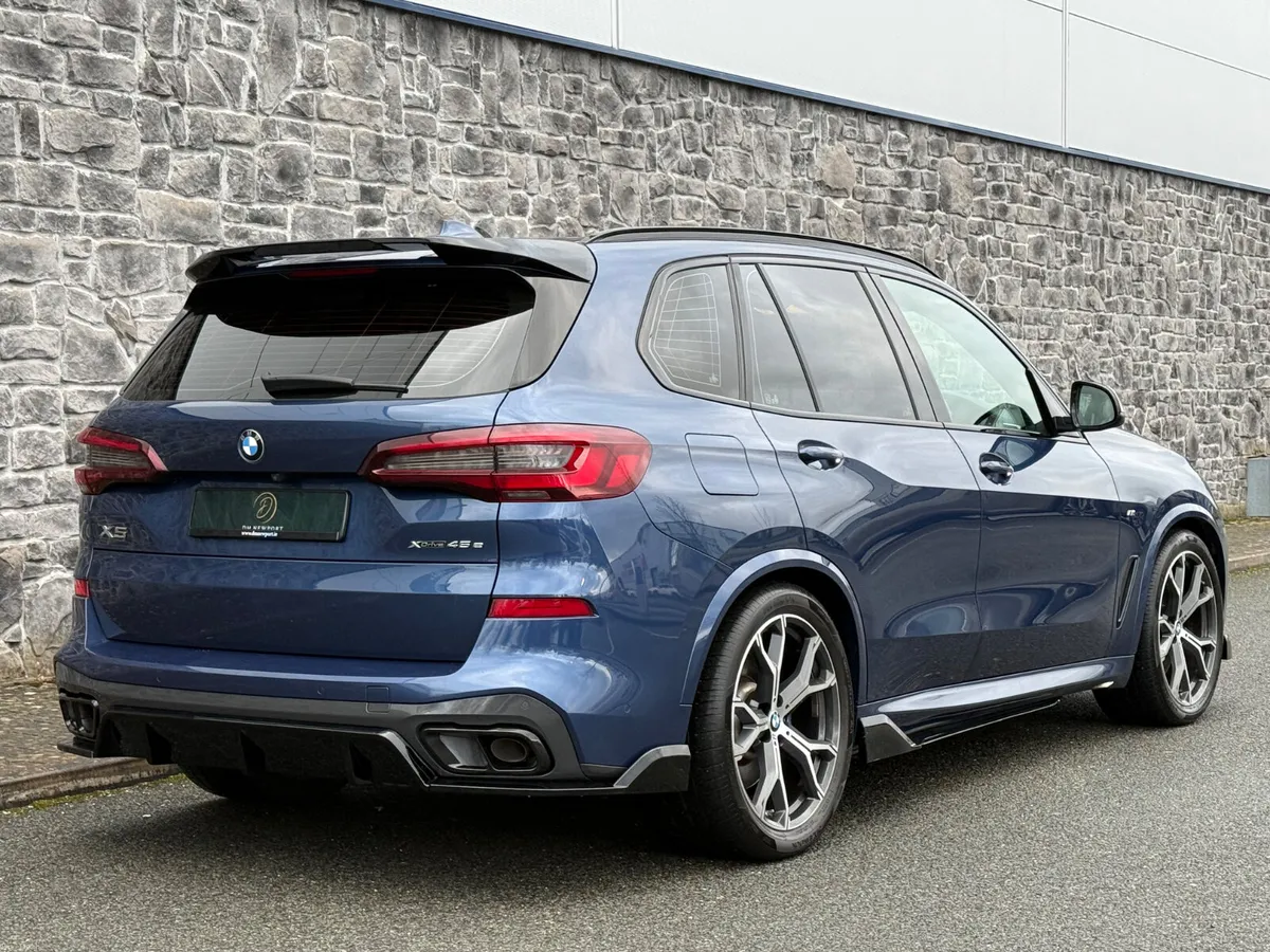 2021 BMW X5 M Sport X-Drive M Performance 45E FSH - Image 2