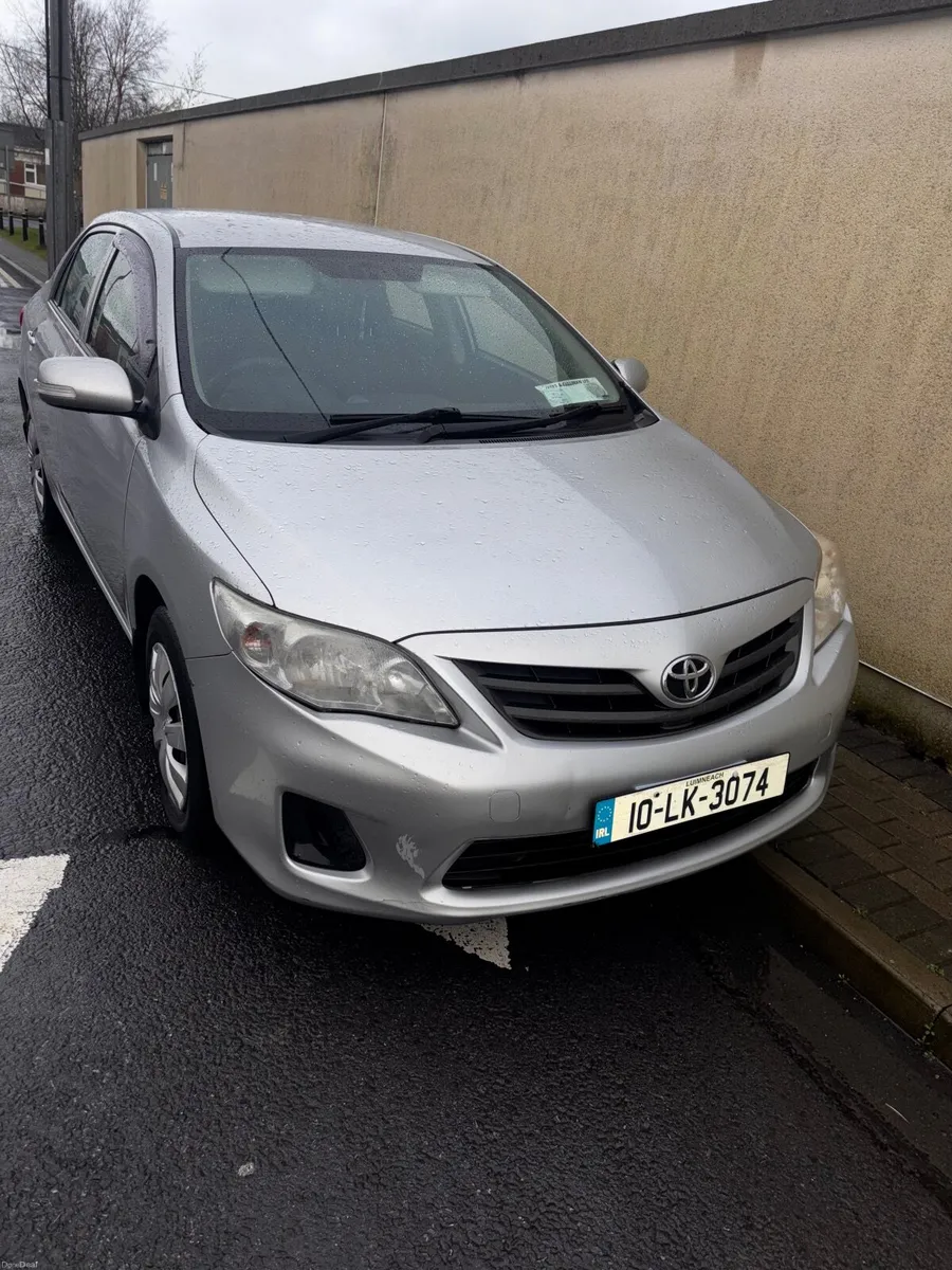 Toyota Corolla 2010 - Image 1