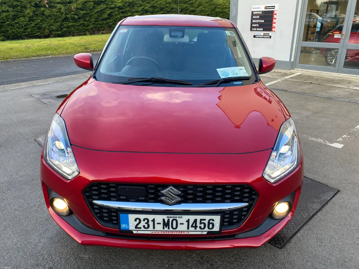 Suzuki Swift 1.2 AUTO Mild Hybrid SZ-T - Image 3