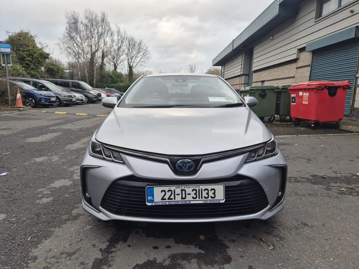 Toyota Corolla/2023/1.8 Petrol Hybrid/Auto/NCT&TAX - Image 3