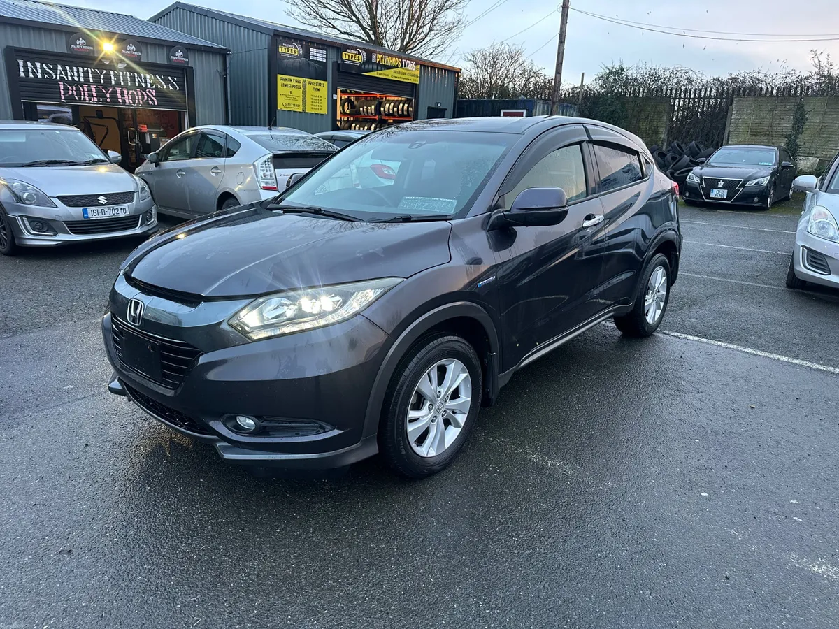2015 HONDA VEZEL HYBRID 1.5L  AUTOMATIC FRESH NCT - Image 2