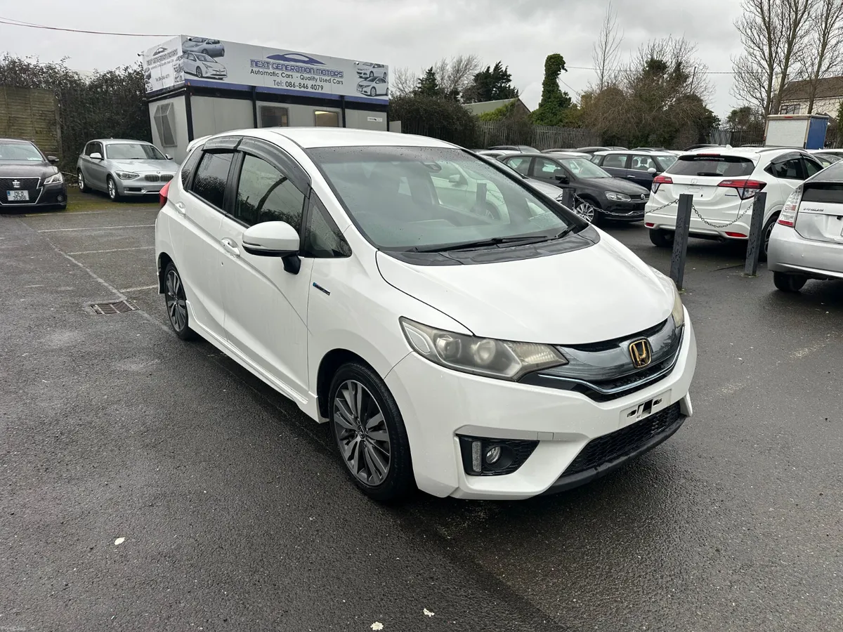 2015 HONDA FIT HYBRID 1.5L  AUTOMATIC FULL OPTION - Image 1