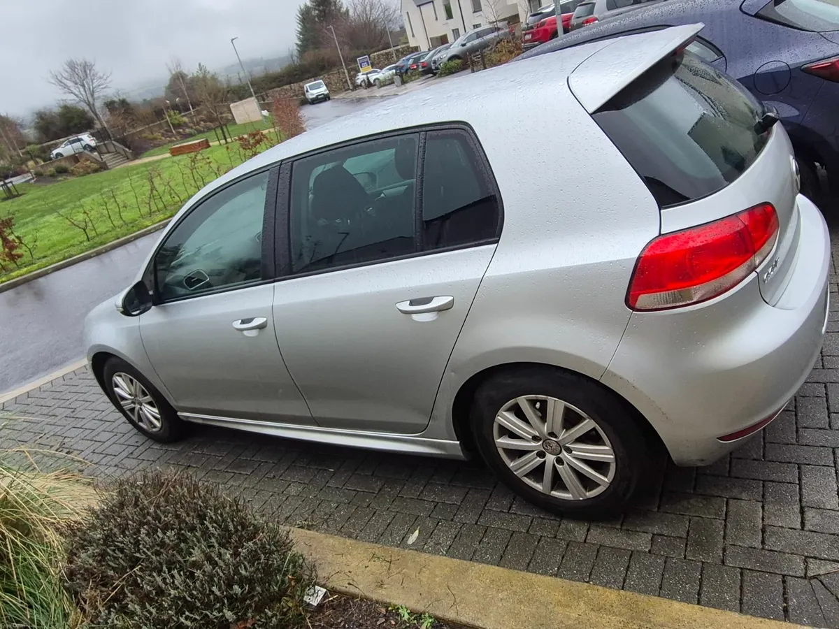 Volkswagen Golf 2010 - Image 3