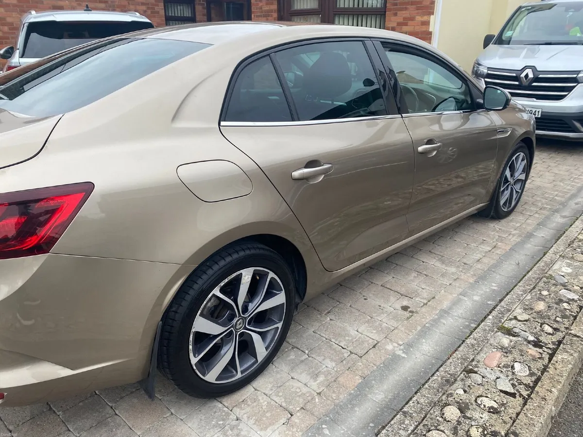 Renault Megane 2017 - Image 2