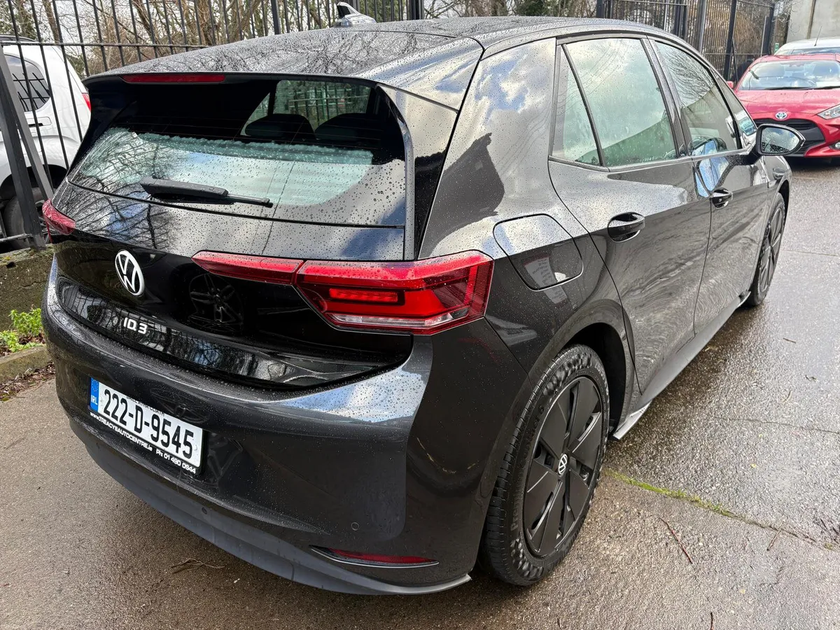 Volkswagen ID.3 2022 PRO 107 KW LIFE 58KWH 145HP - Image 4