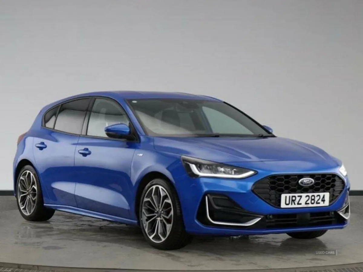 Ford Focus DIESEL HATCHBACK - Image 1
