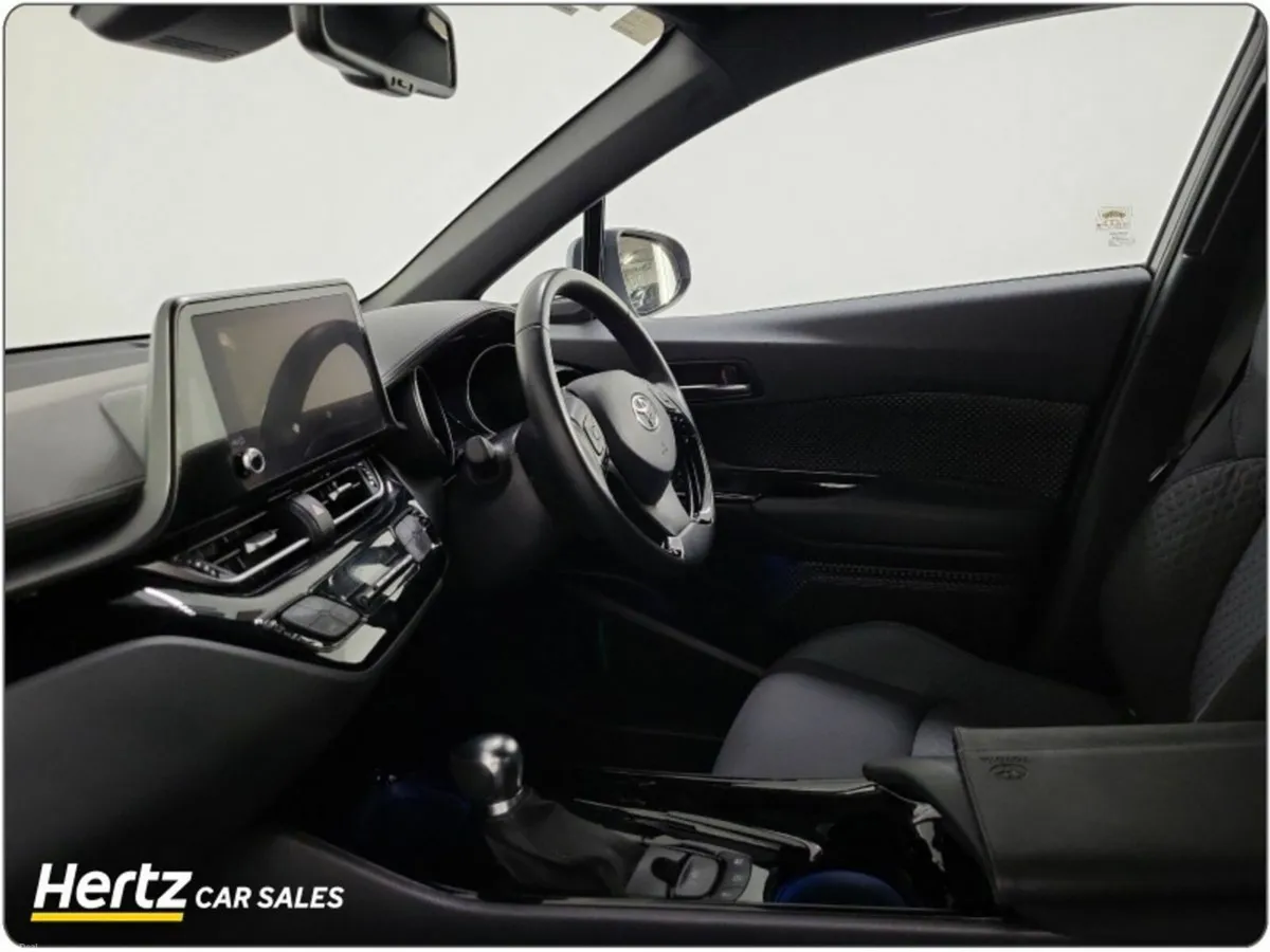 Toyota C-HR HYBRID SPORT 1.8 Petrol Automatic - Image 4