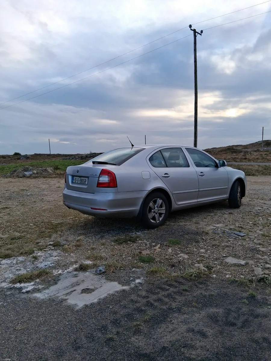 Skoda Octavia 2010 - Image 3
