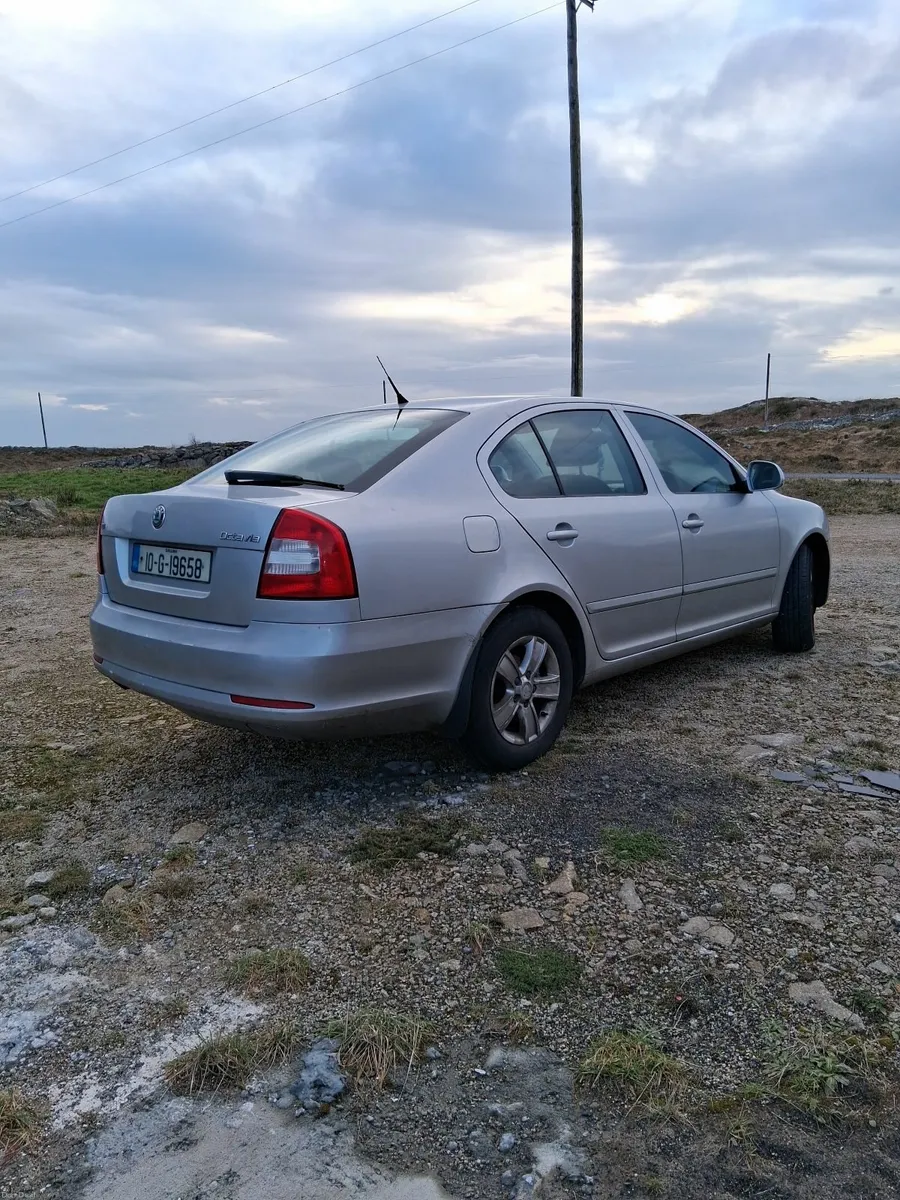 Skoda Octavia 2010 - Image 1