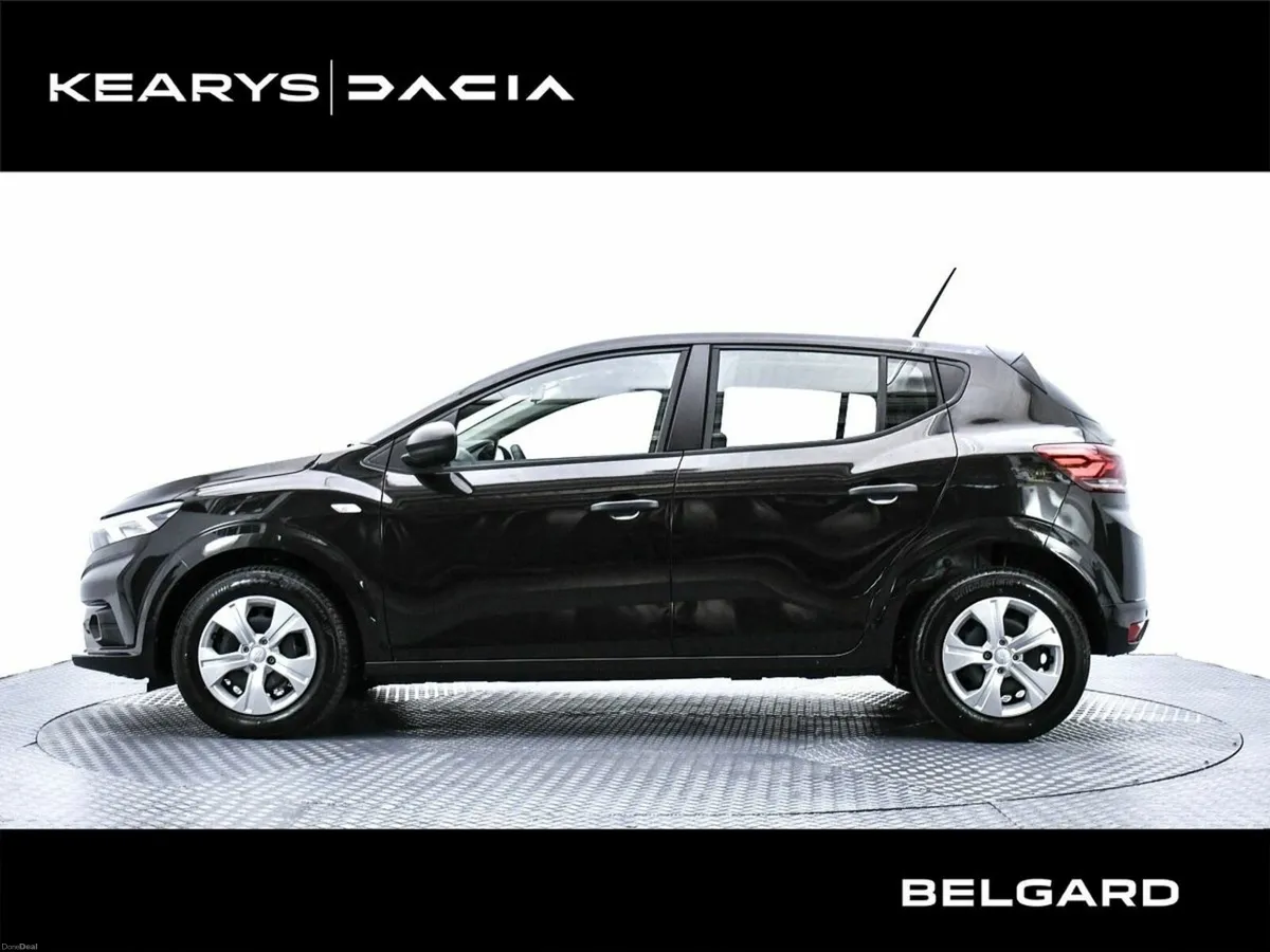 Dacia Sandero Essential TCe 90 5Sp GSR2 - Image 4