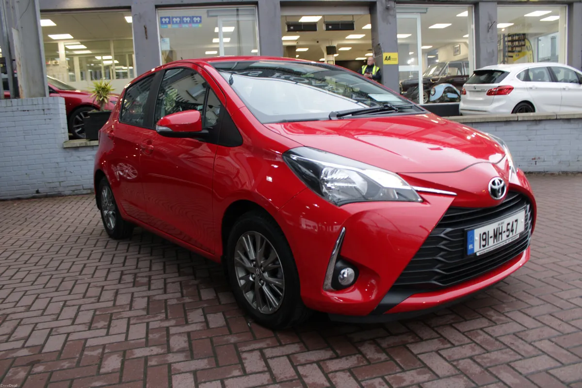 1.0 LUNA EDITION  5DR HATCHBACK WITH ONLY 84,000 K - Image 1