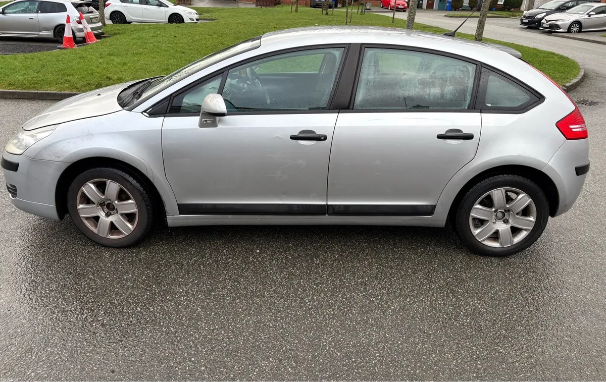 Citroën C4 2005 – 1.4 Petrol – €1000 NCT 08/26 - Image 3