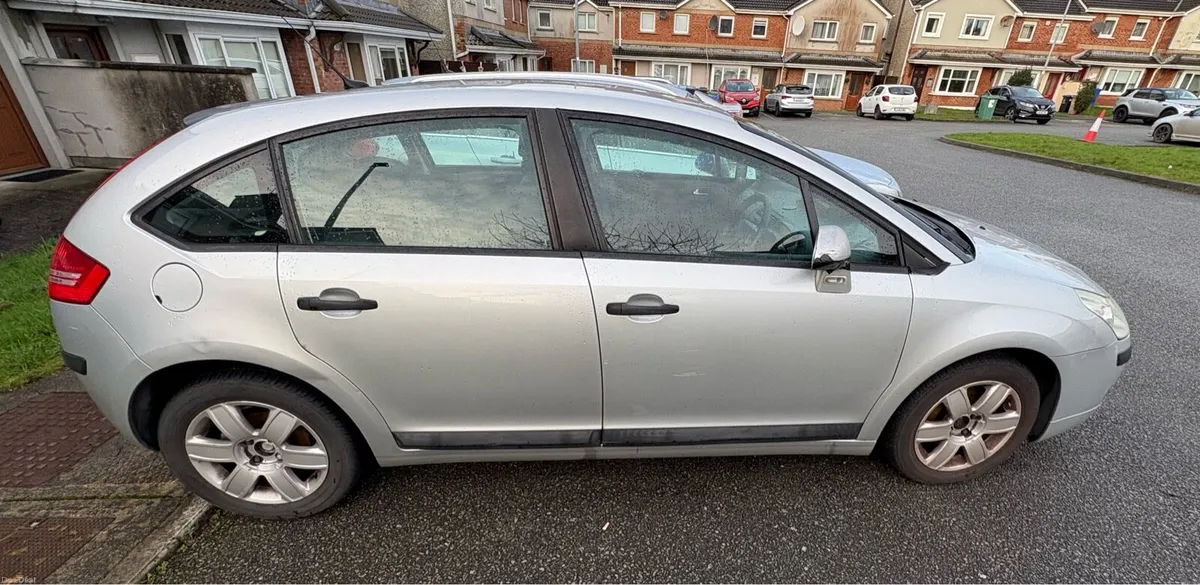Citroën C4 2005 – 1.4 Petrol – €1000 NCT 08/26 - Image 4