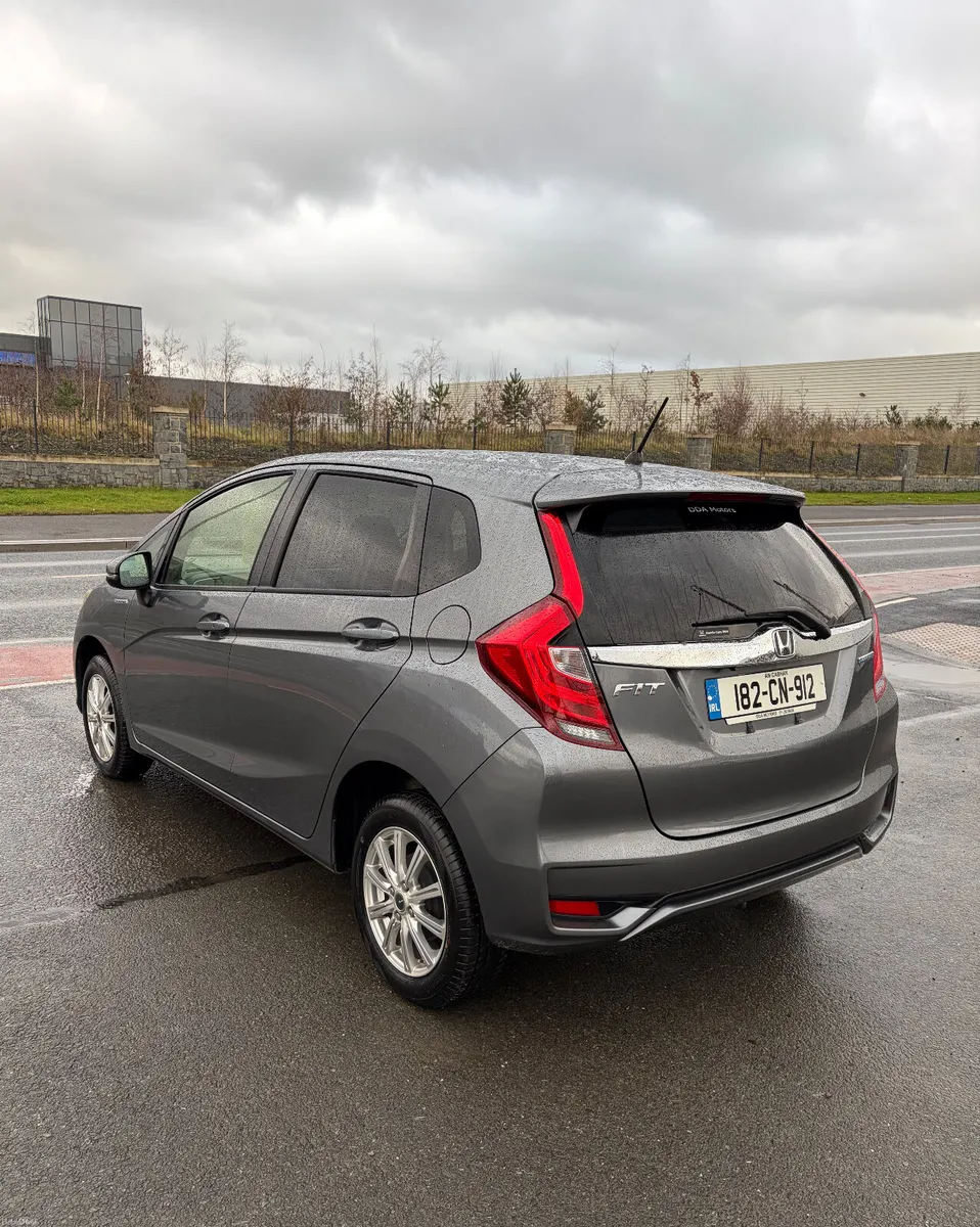 2018 Honda Fit 1.5 Hybrid GP6 model - Image 4