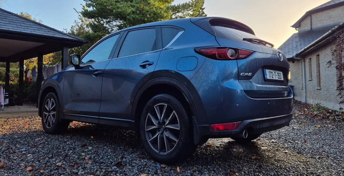 Mazda CX-5 2017 Platinum (new model) great cond. - Image 3