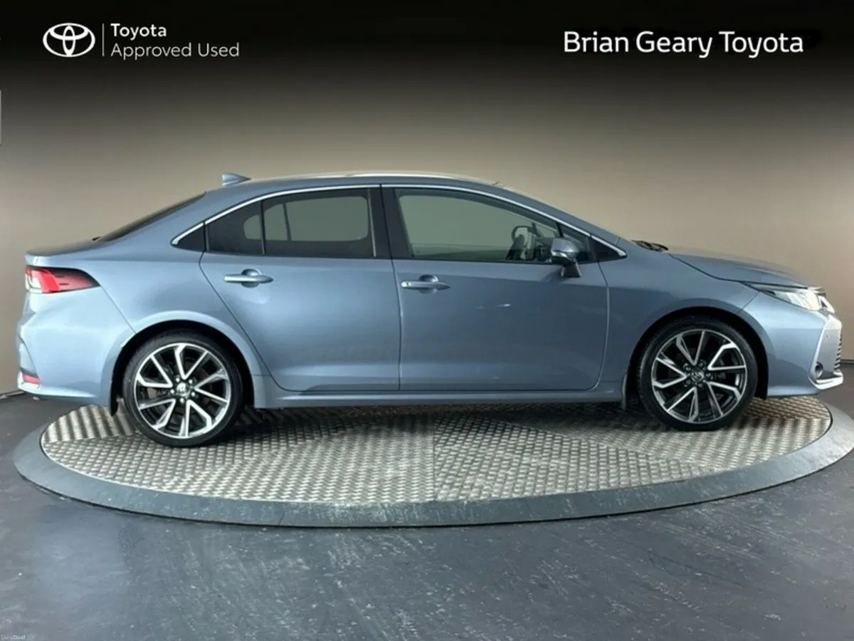Toyota Corolla HYBRID SOL SALOON - Image 3