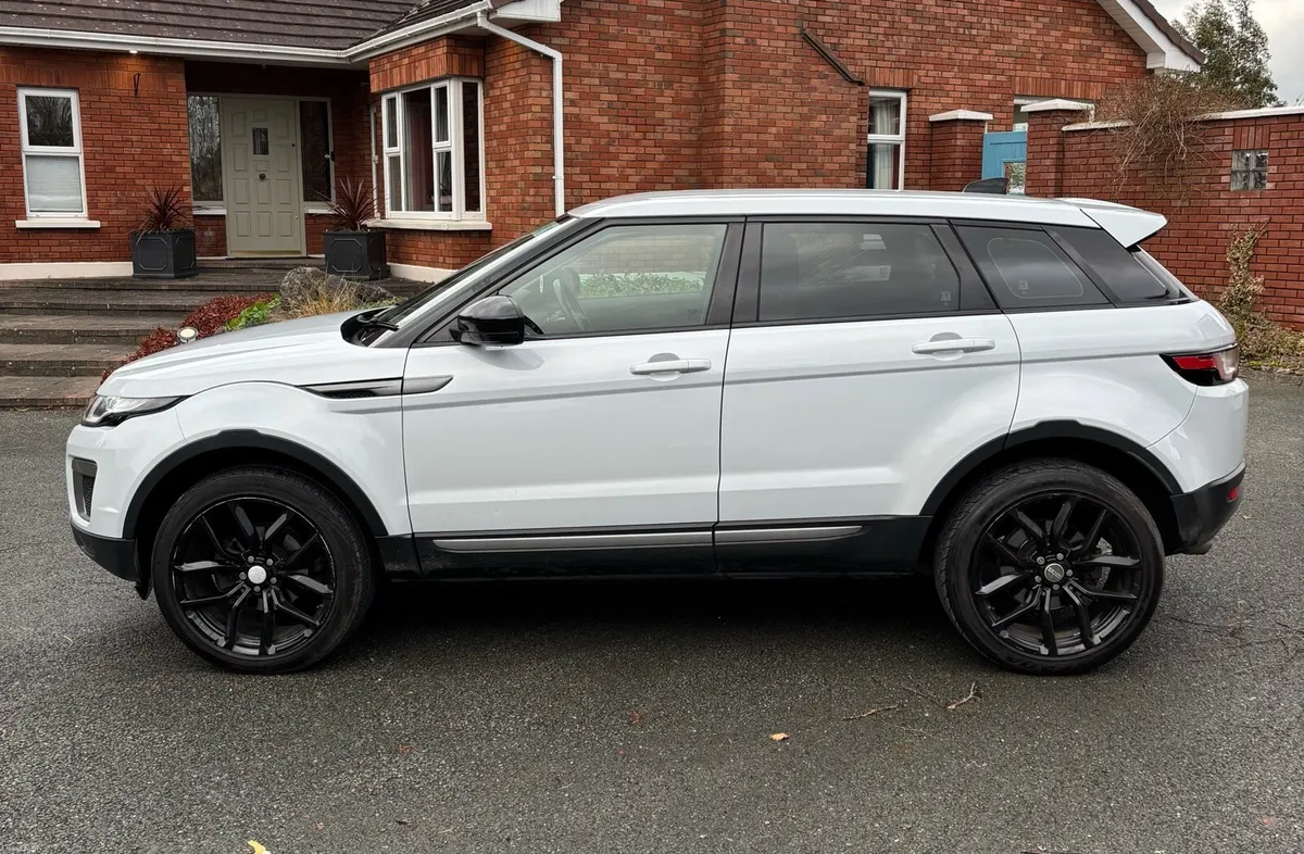 Land Rover Range Rover Evoque 2017 - Image 3