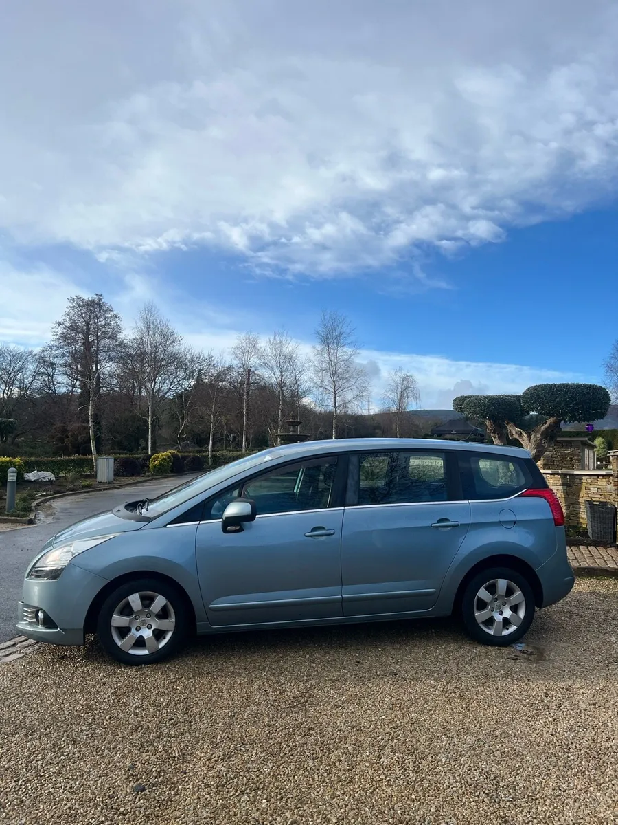 **FOR SALE** 2012 PEUGEOT 5008** 7 SEATER*TAX/NCT* - Image 4
