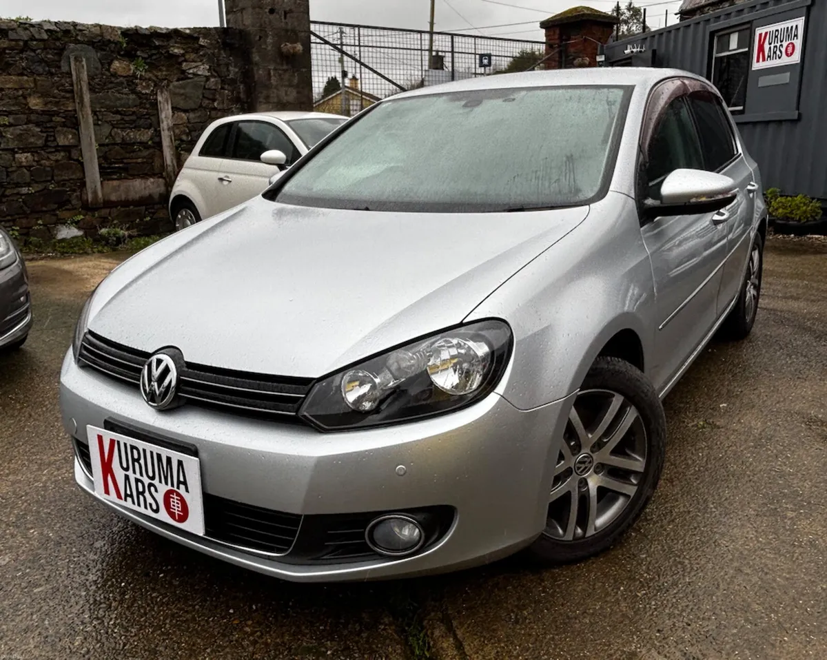 Volkswagen Golf 2010 – Silver – Only 6,800km - Image 3