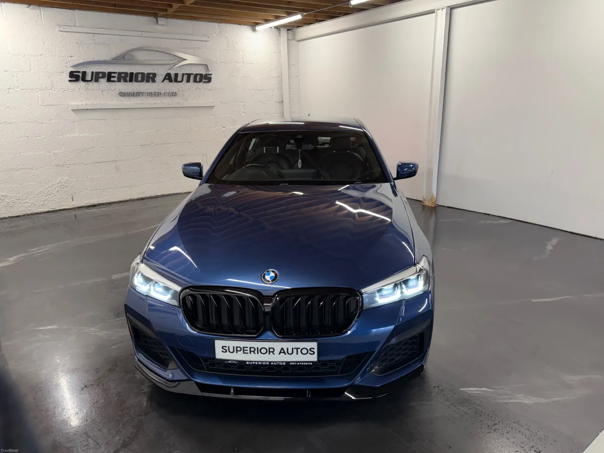 2022 BMW 5-Series 520d Msport Auto - Image 3