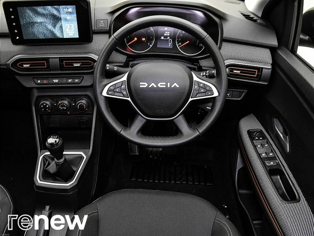 Dacia Sandero Stepway TCe 90 STEPWAY Expression - Image 2