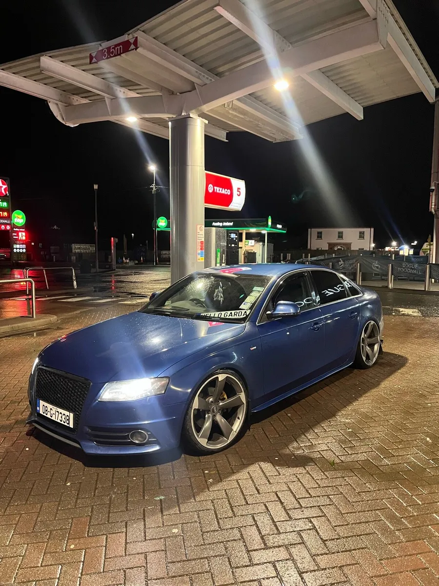 Audi A4 S-line - Image 1