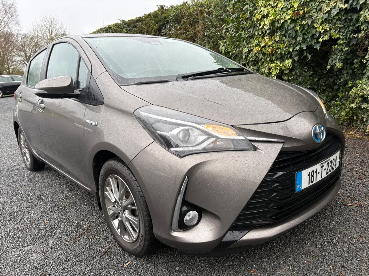 Toyota Yaris 2018 Hybrid - Image 2