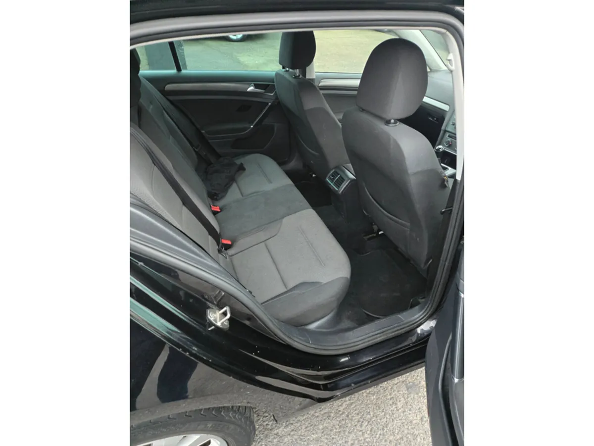 Volkswagen Golf 1.6 TDI SE BLUEMOTION 105PS 5DR// - Image 3