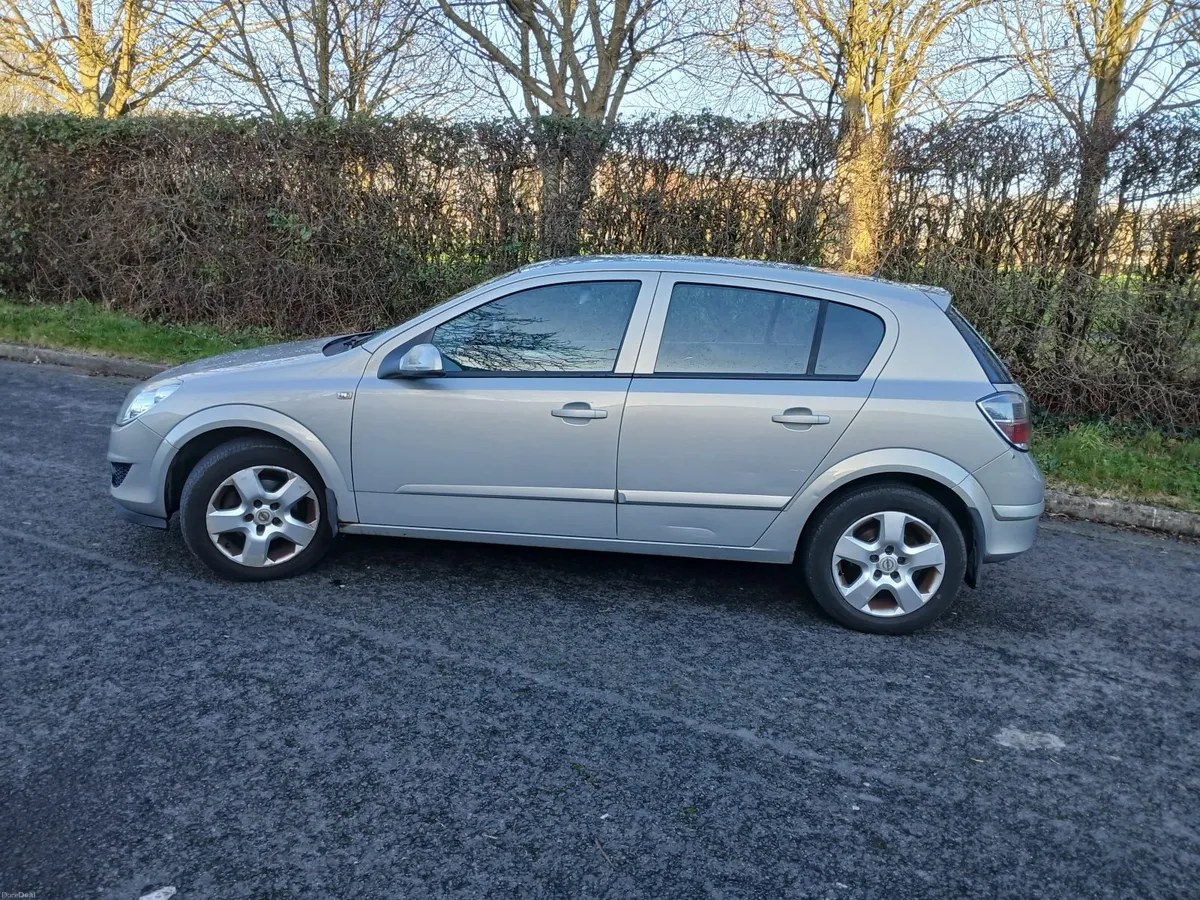 Opel Astra 2008 - Image 3