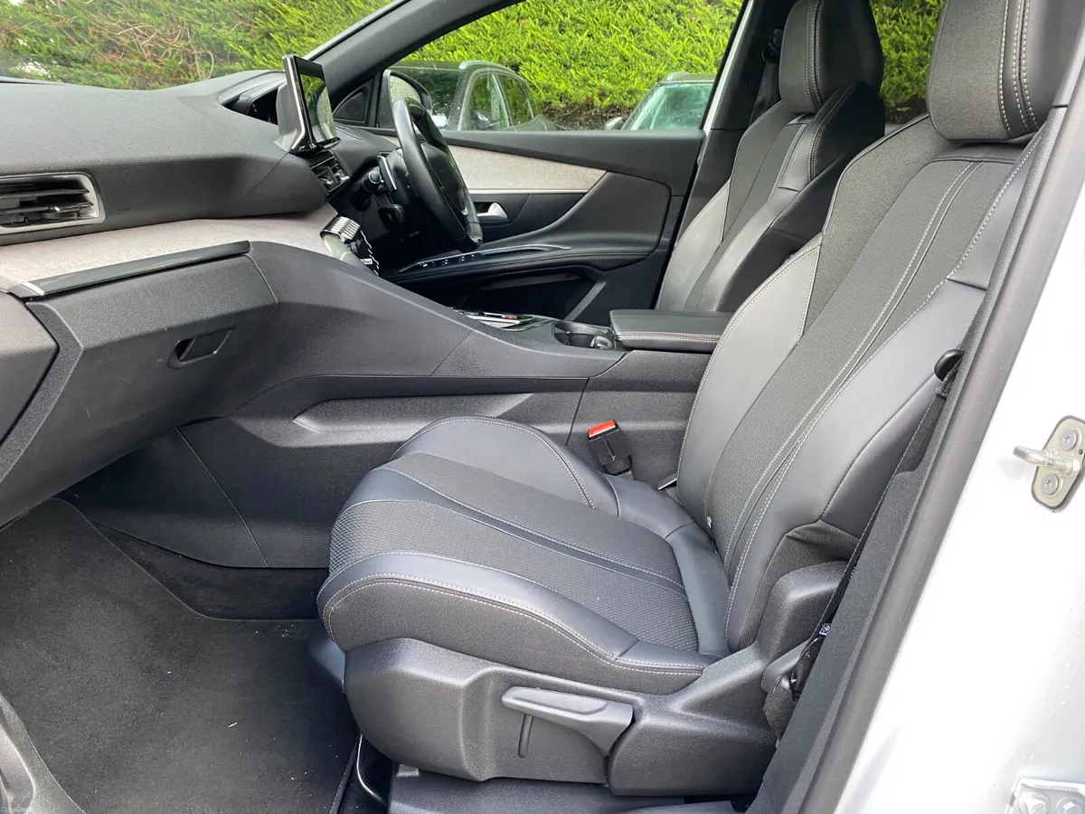 Peugeot 3008 1.5 BlueHDi 130bhp Auto 6.4 GT - Image 4