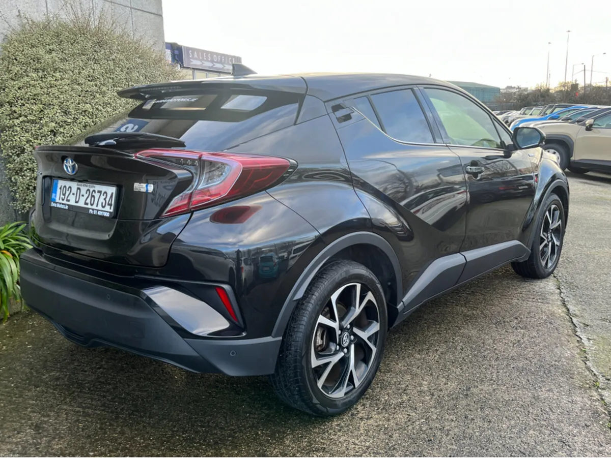 Toyota C-HR SOL HYBRID AUTOMATIC 1.8 PETROL //HALF - Image 4